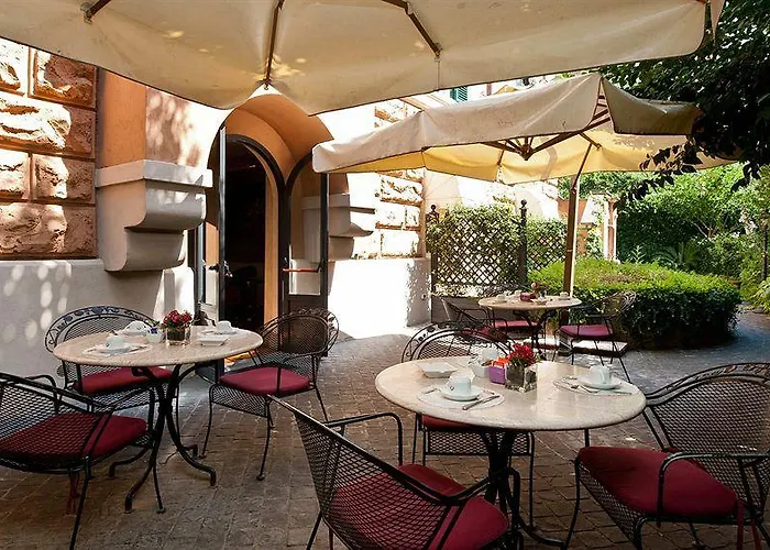 Aventino 3* Rome