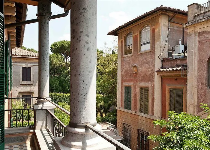 Aventino 3*