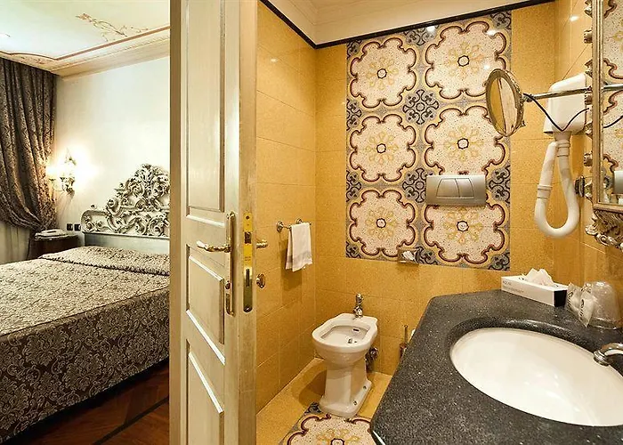 Aventino 3*