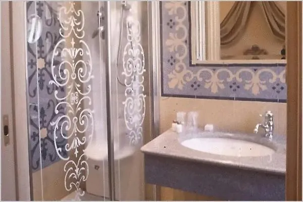 Aventino 3*